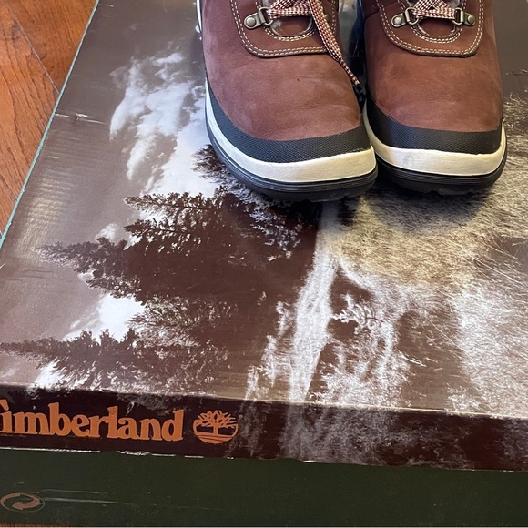 Women's Timberland Brown Lace-Up Fur Lined Boots NIB - Picture 4 of 12